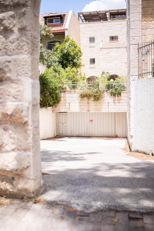 Spacious By The Orient Hotel - 4 Bdr Apartment Jerusalém Exterior foto